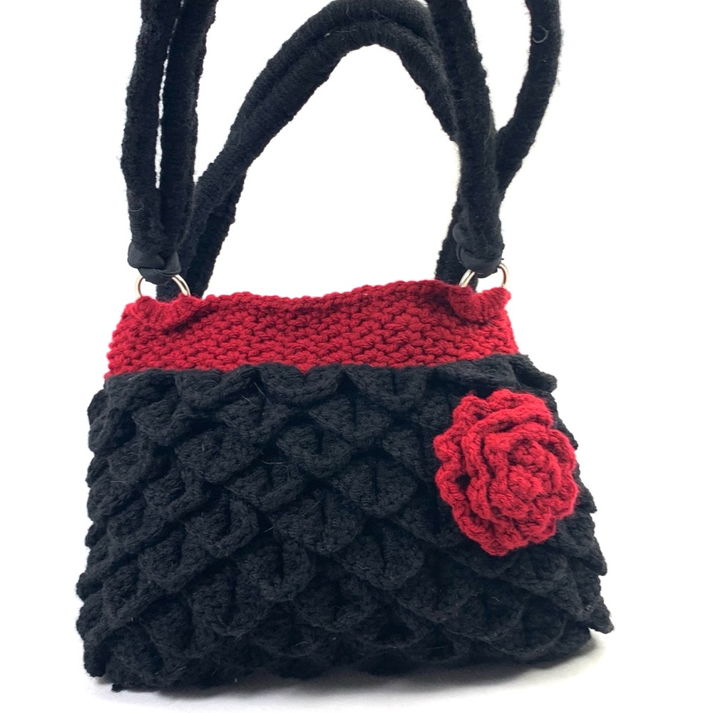 Hand Made Knitted Lined Purse Bag.